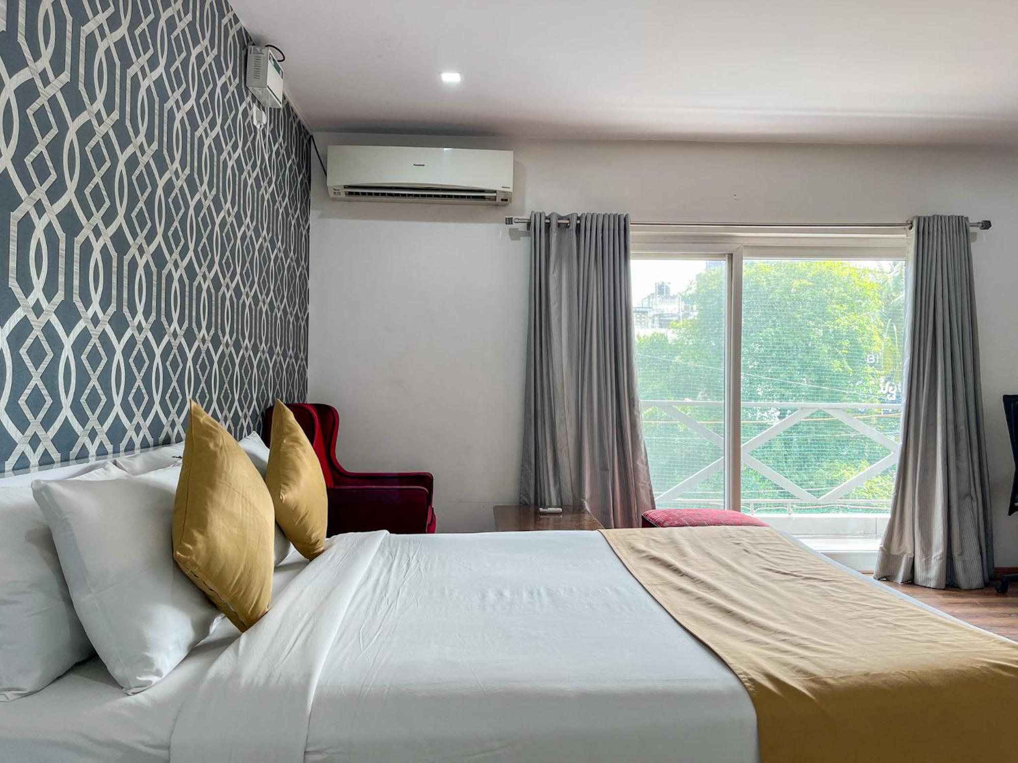 Mystic Hotel Koramangala Bangalore Exterior photo